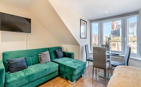 Apartment Five - Uk44289